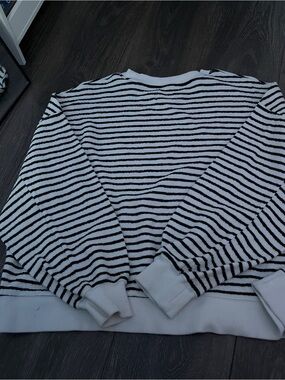 American Eagle Outfitters Black and White Striped Crewneck Sweater